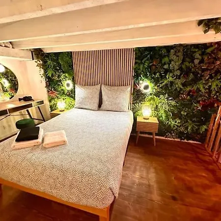 Jungle Avec Jaccuzi Au Coeur De شقة