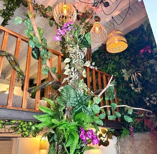 Jungle Avec Jaccuzi Au Coeur De شقة نيس