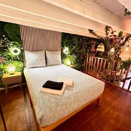 Jungle Avec Jaccuzi Au Coeur De Διαμέρισμα
